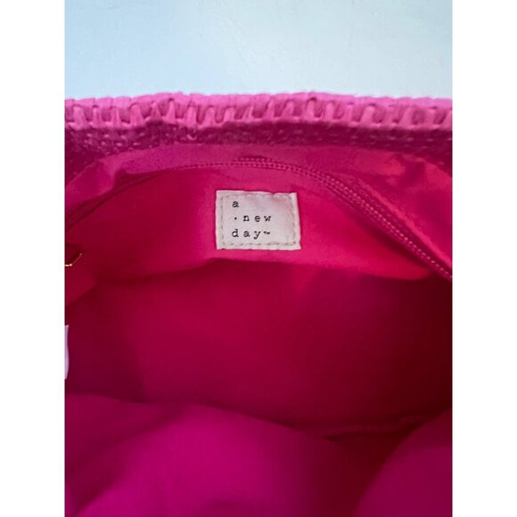 A NEW DAY PINK GOLD PURSE W/ RECYCLED MATERIAL - Picture 8 of 16